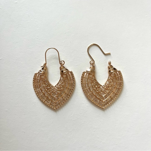 Gold Tone Costume Jewelry Boho Hippie Hoop Earrings NWOT - Picture 3 of 6